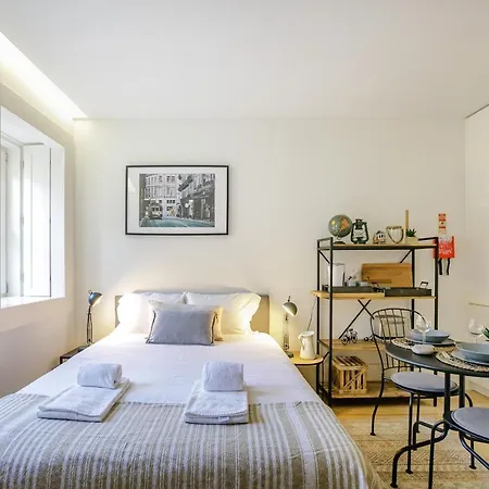 Lovelystay - Taipas Studio With Ac Appartamento